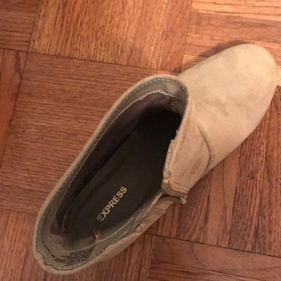 Express Booties - Picture 5 of 5